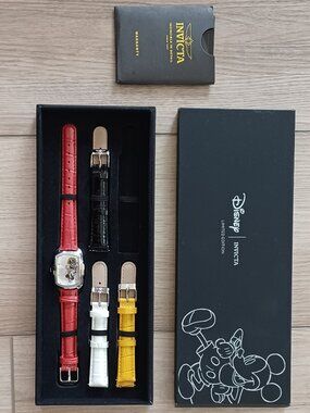 Invicta Disney Minnie Mouse Limited Edition Watch Set 0404/3000 - 4 Straps
